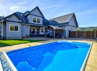 459 Oak Valley Loop, Winchester, OR 97495