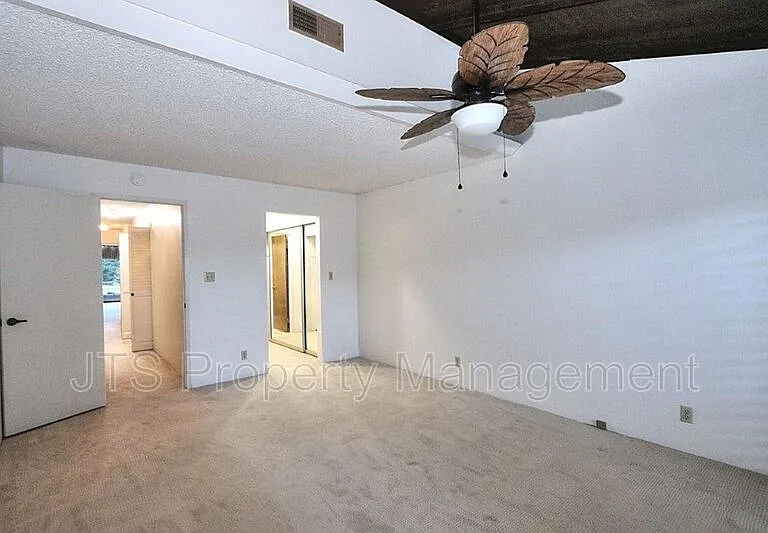 1060 Sand Bar Cir — Photo 68