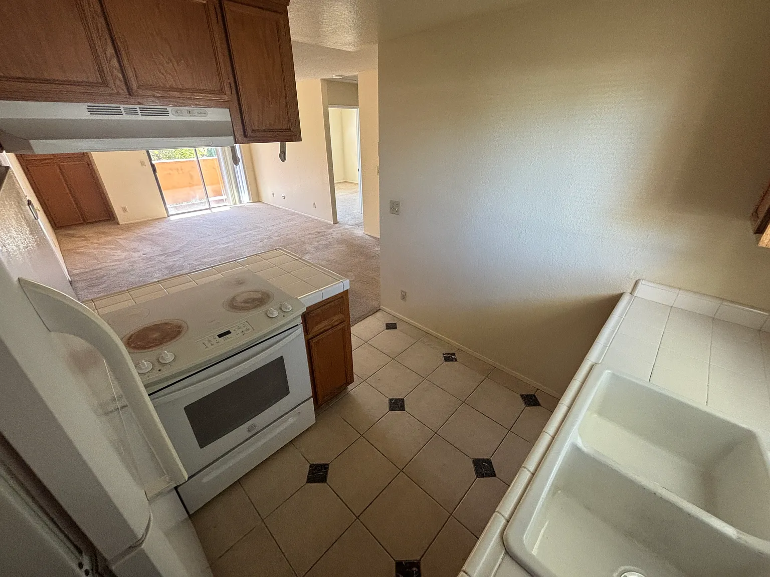 2 bed, $2,300 — Photo 4