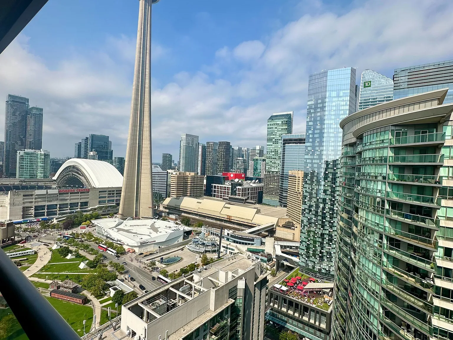 2 bed, $2,800 — Photo 1
