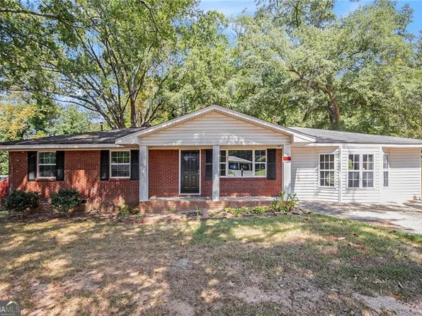 1132 Luther Dr SW, Mableton, GA 30126