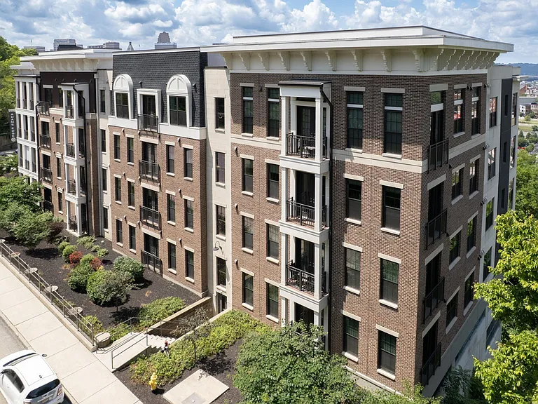 Adams Edge Apartments — Photo 61