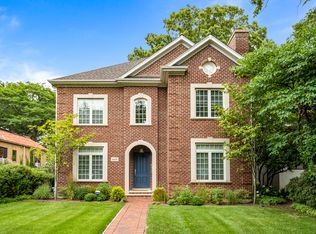 1420 Isabella St, Wilmette, IL