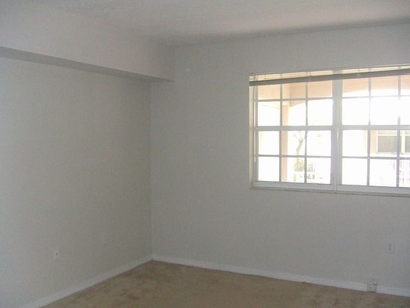 5th image of 231 SW 116th Ave APT 101