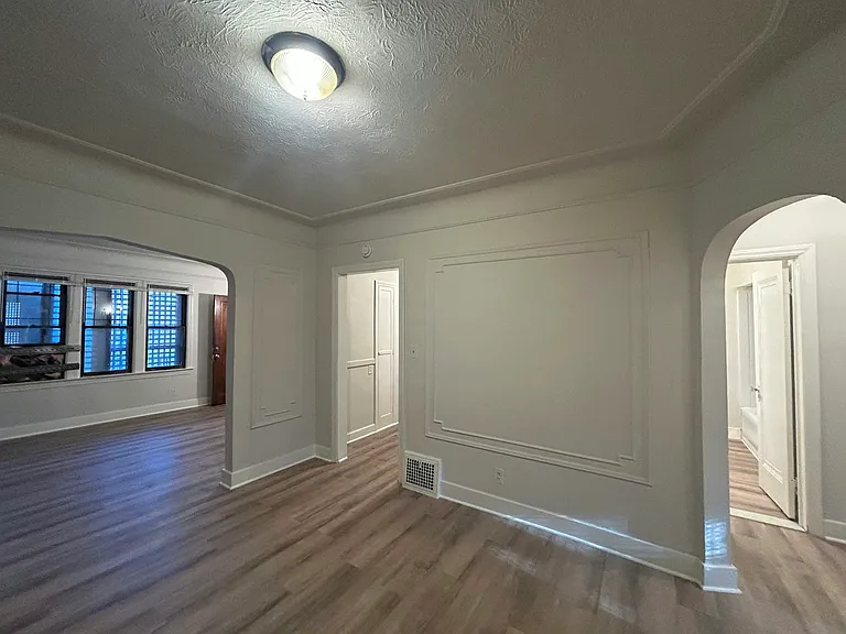 4401 Buckingham Ave #1 — Photo 7