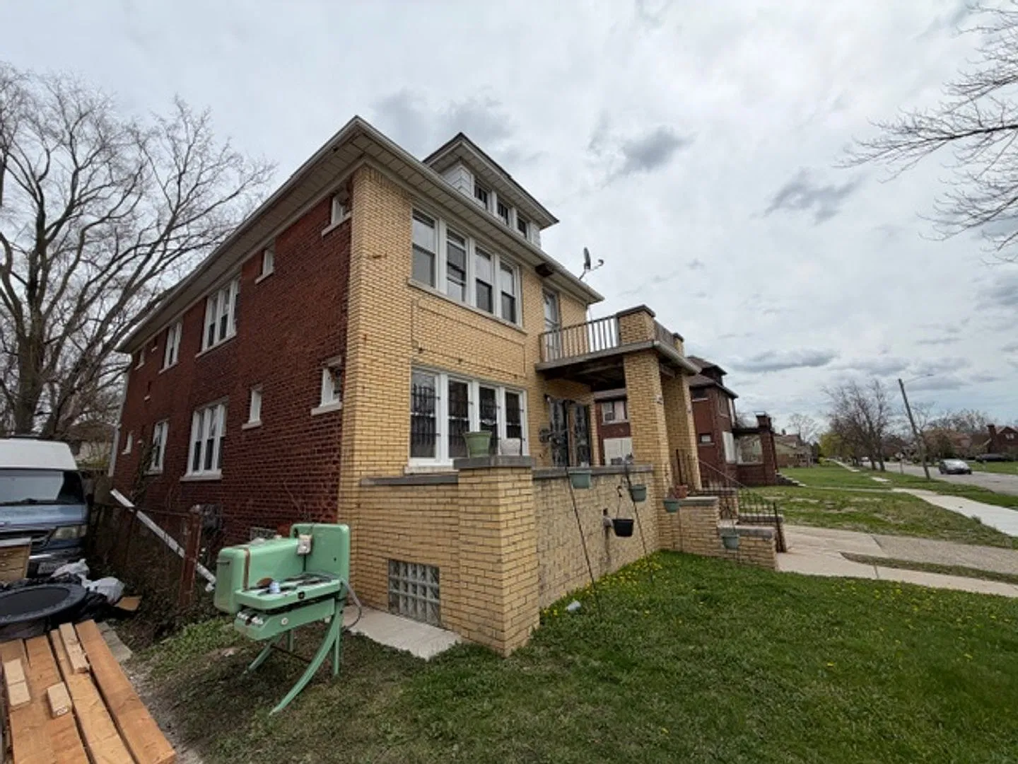4696 Nottingham Rd — Photo 2