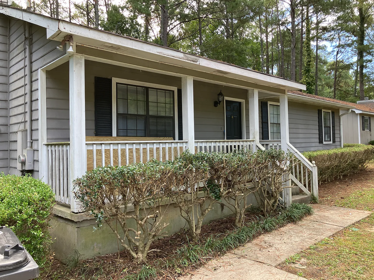 1372 Greentree Pkwy photo 1