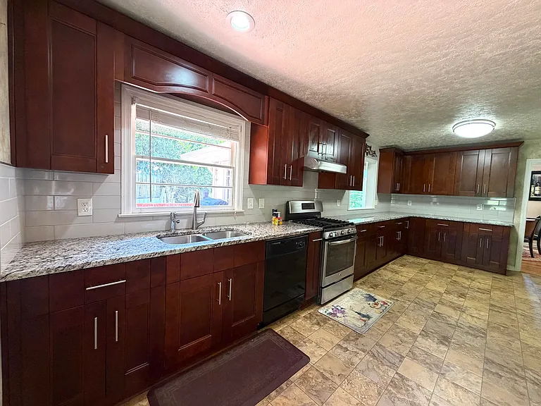 164 Osner Dr — Photo 16