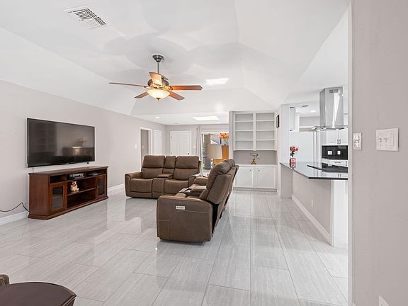 5th image of 14406 Muirfield Ln