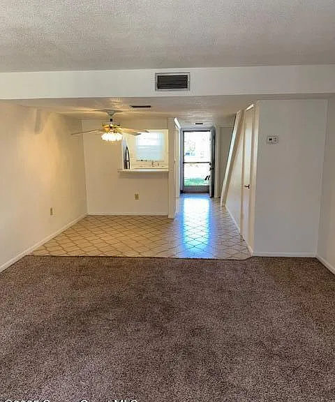 2511 Country Club Dr #B118 — Photo 8
