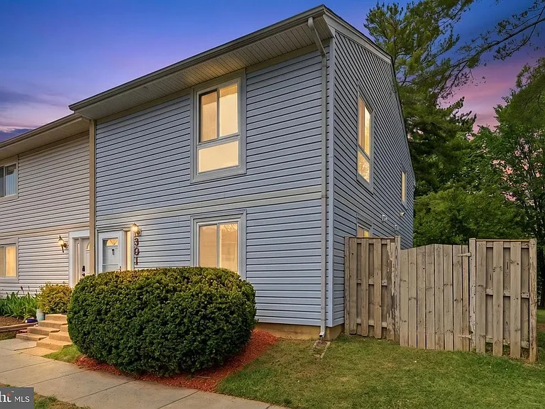 301 Reneau Way — Photo 33