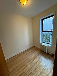 Rented by KNOCKKNOCK LLC