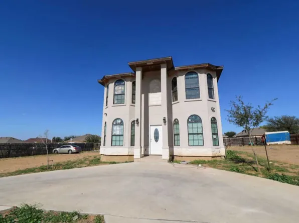 2206 Los Pinos Dr, Laredo, TX 78046