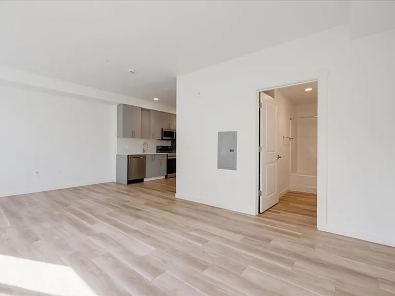 Hermoso View Apartments — Photo 9