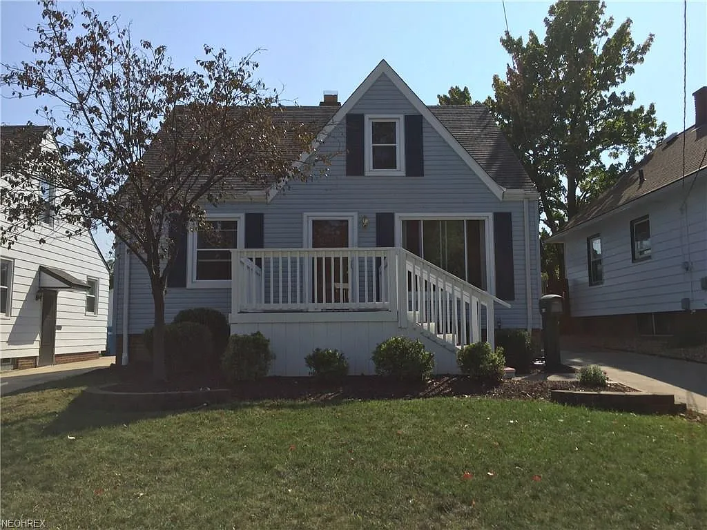 1507 Grantwood Dr photo 1
