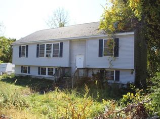 46 Valley View Ln, Worcester, MA 01604