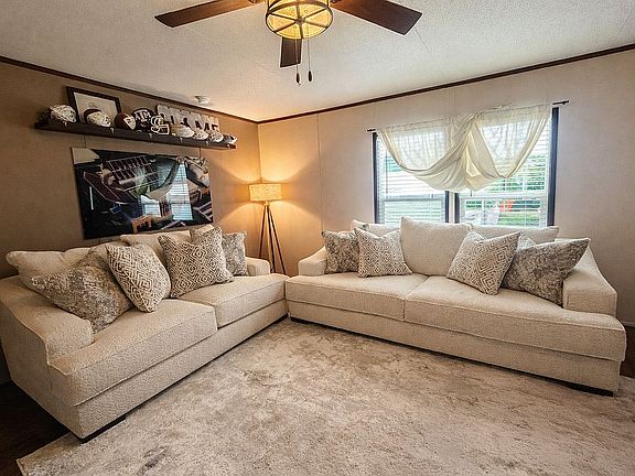 2nd image of 110 Ridgecraft