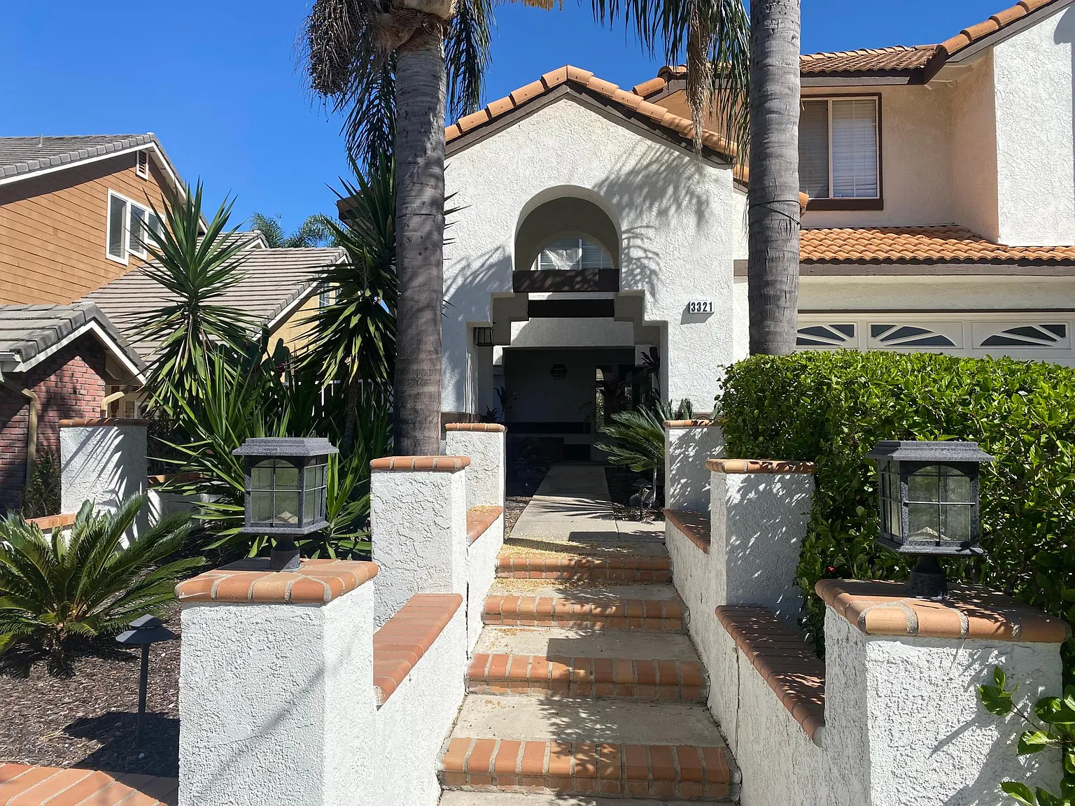 3321 Deaver Dr — Photo 2