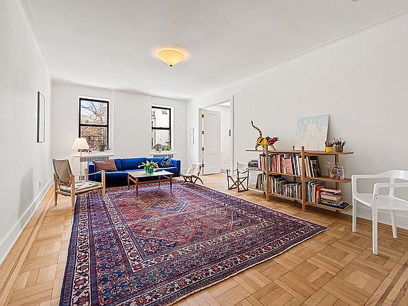 5th image of 385 Argyle Rd APT 2G