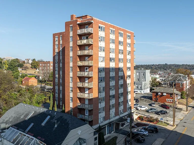 Ashley Towers — Photo 16