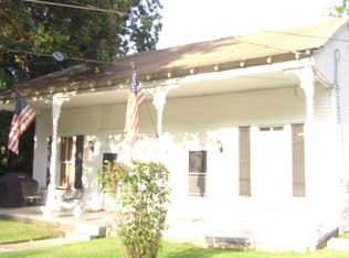 1119 Farmer St, Vicksburg, MS 39183