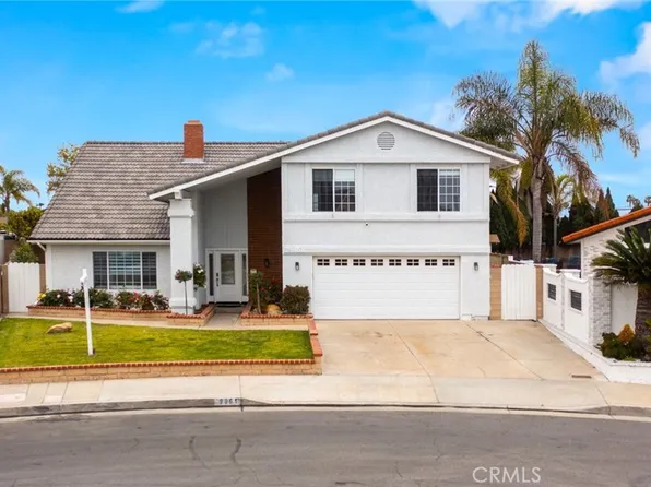 9961 Kings Canyon Dr, Huntington Beach, CA 92646