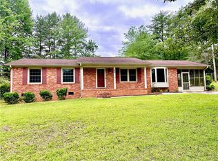 270 W Main St, Salem, SC 29676