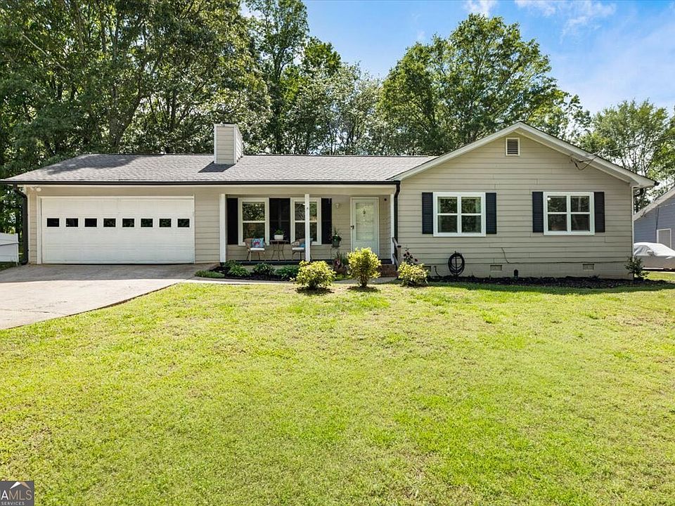 1st image of 5627 Pinewood Dr