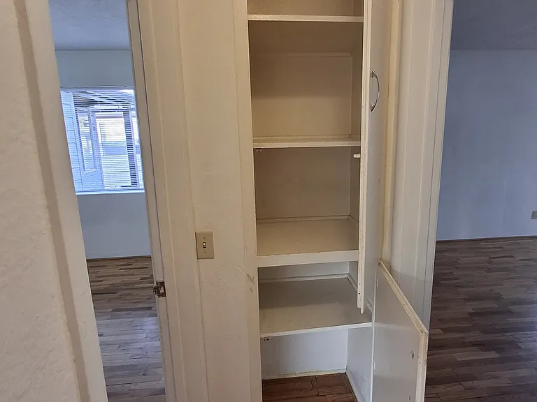 309 Marie St — Photo 24