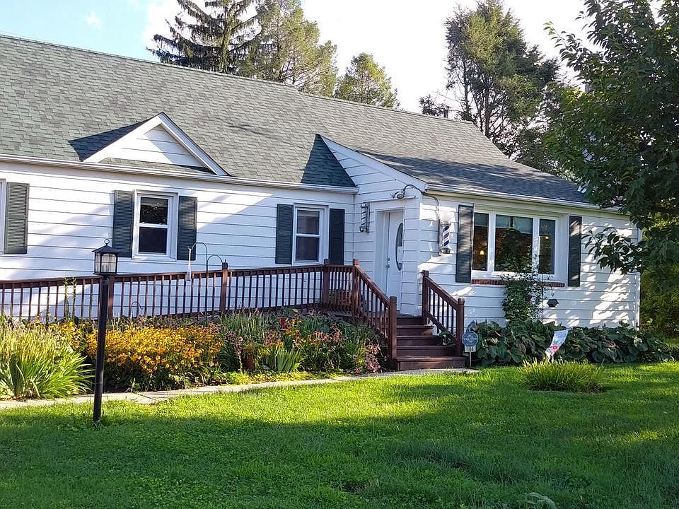 1st image of 104 Coeway Ln