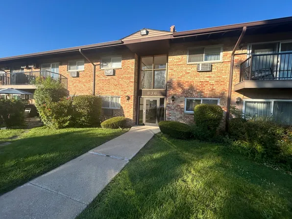 836 E Old Willow Rd APT 212, Prospect Heights, IL 60070