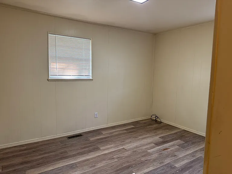 805 Morrison Pl — Photo 8