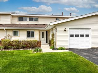 1042 Cranbrook Dr, Schaumburg, IL 60193