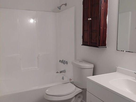5th image of 1330 Payne St #1332