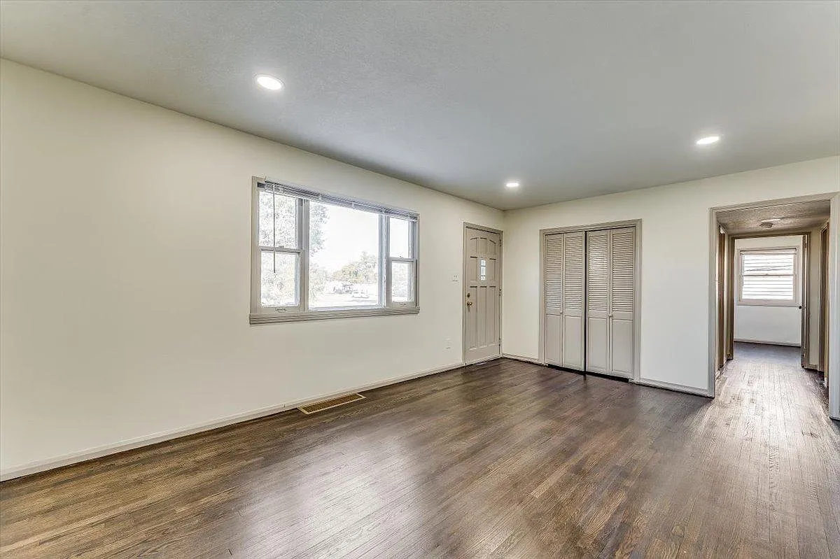 4 bed, 1.5 bath, 1404 sqft, $1,425 — Photo 4