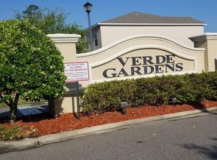 3714 Verde Gardens Cir, Jacksonville, FL 32218