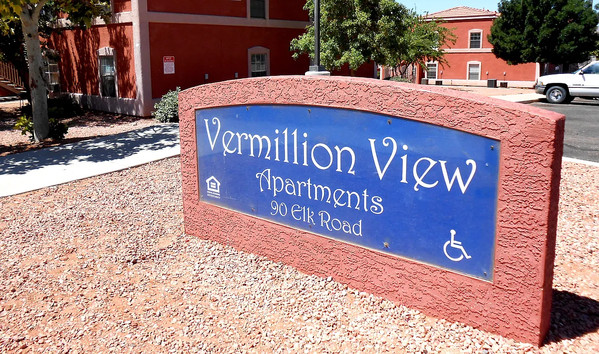 Building Photo - Vermillion View