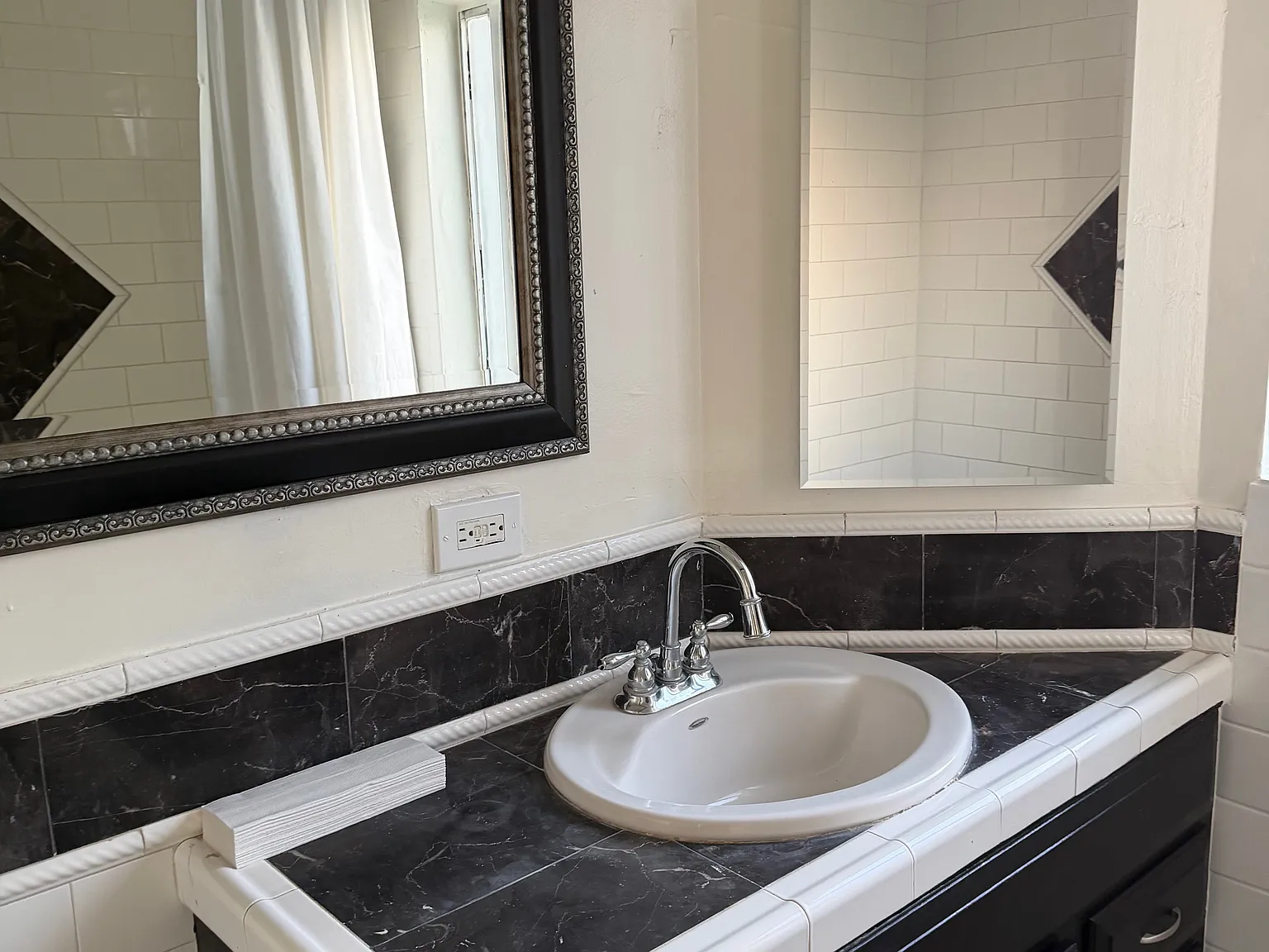 2 bed, 1200 sqft, $3,250 — Photo 4