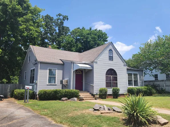 208 E Vine Ave, Searcy, AR 72143