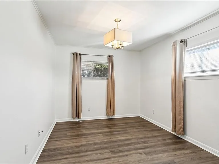 1100 Brockenbraugh Ct — Photo 13