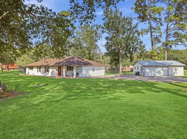 3673 Libby Ln, Kountze, TX 77625