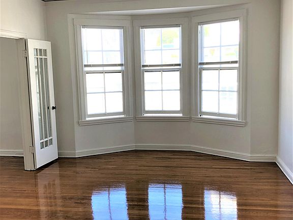 4th image of 2845 Polk St Suite 302