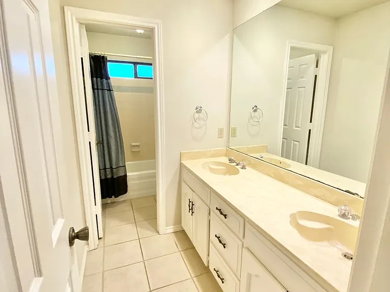 5714 Louise Way Dr — Photo 28