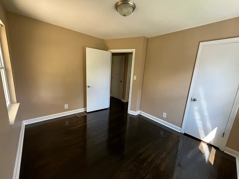 11706 Maple Way — Photo 13