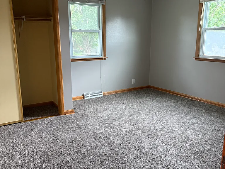 2557 S Cedar St — Photo 9
