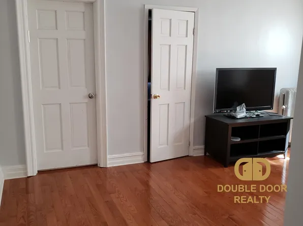 2508 East 21st Street image 6 of 7