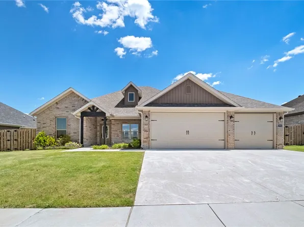 1904 Charles St, Pea Ridge, AR 72751