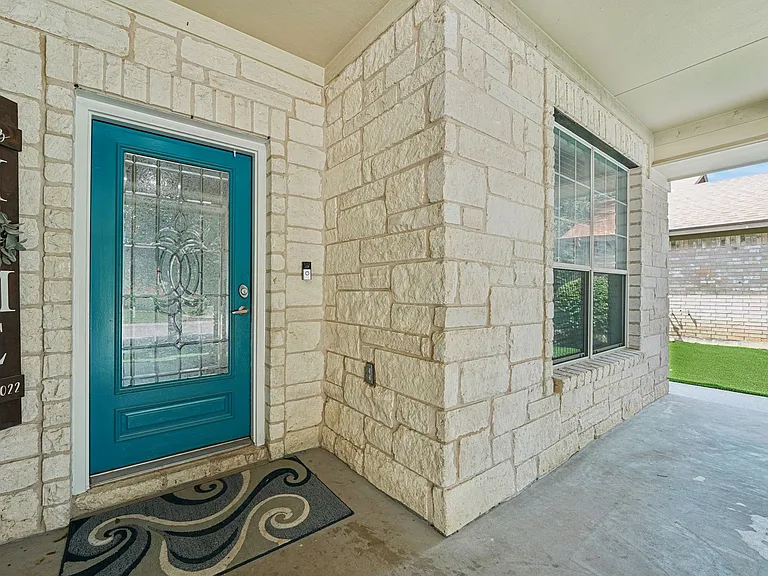 110 Farm House Rd — Photo 2