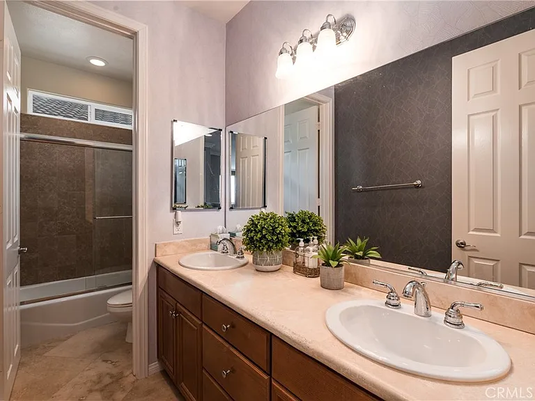 1688 Crest View Pl — Photo 39