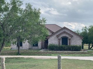 208 County Road 3523, Orange Grove, TX 78372